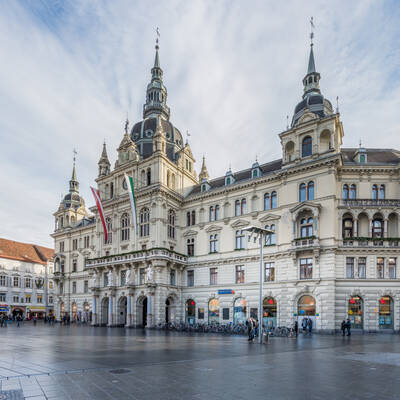Das Rathaus auf dem Hauptplatz in Graz © christian vinces